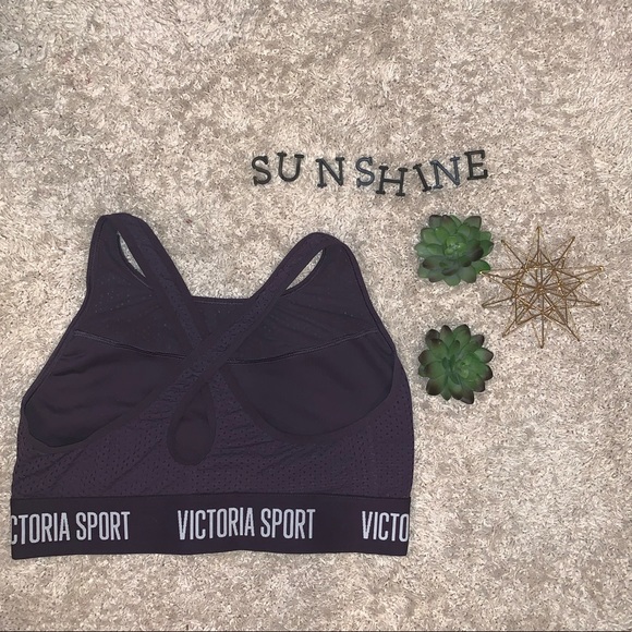 Victoria Sport Bra - Picture 2 of 2